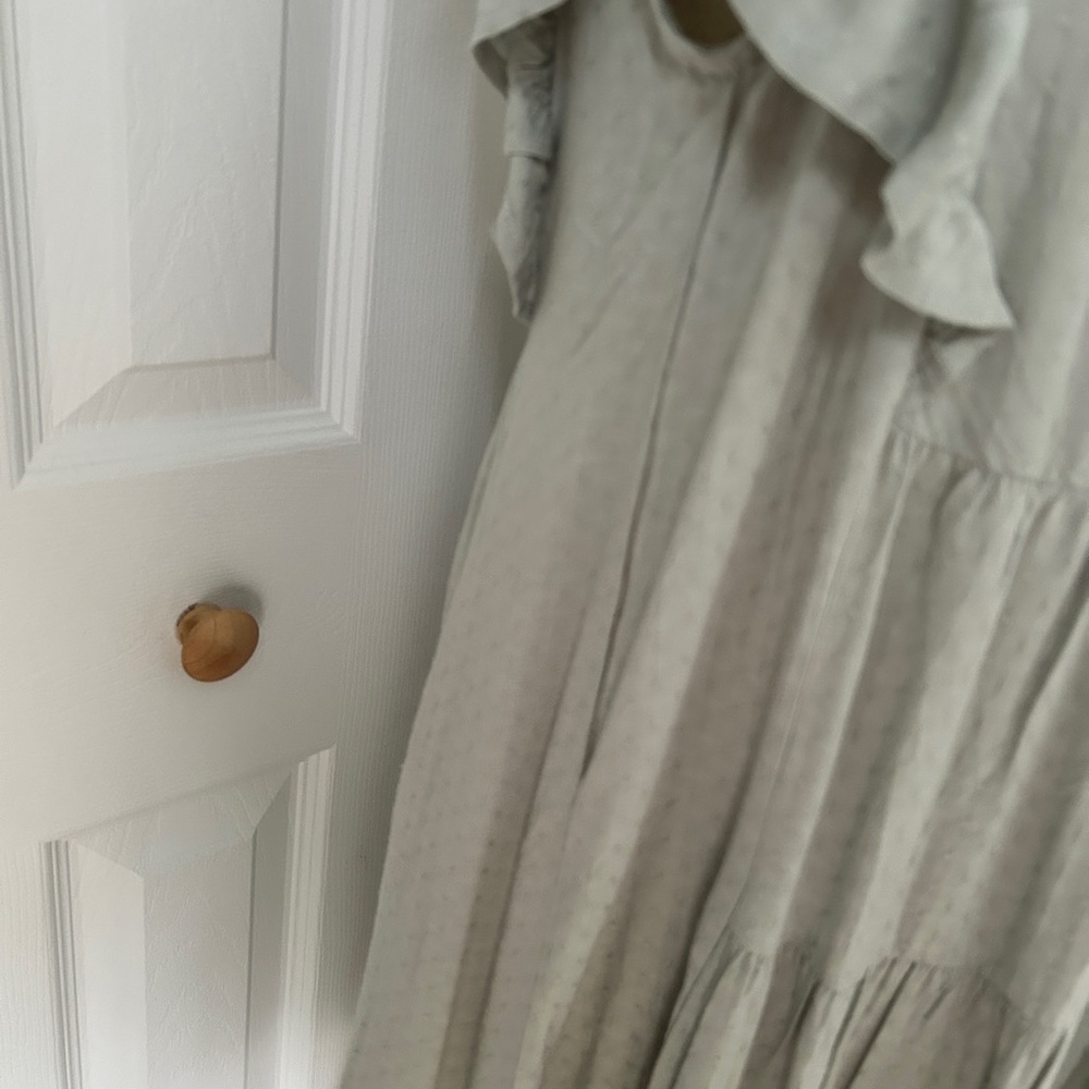 Light Gray Ruffle Sleeve Dress - Picture 4 of 7